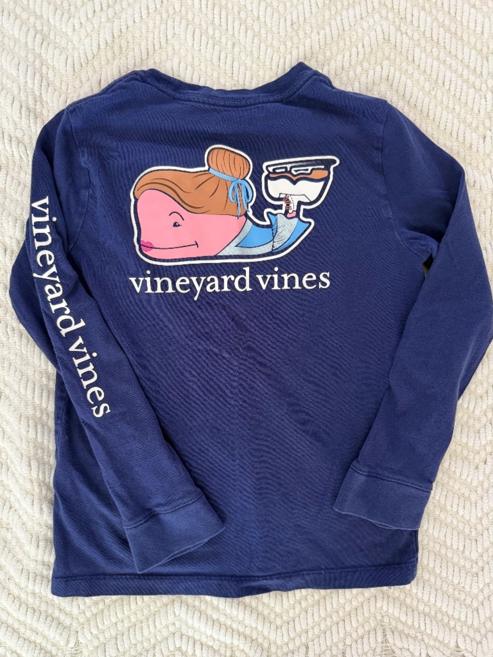 Vineyard Vines Winter Girls Ice Skating Whale Longsleeve T-shirt / Blue / 7